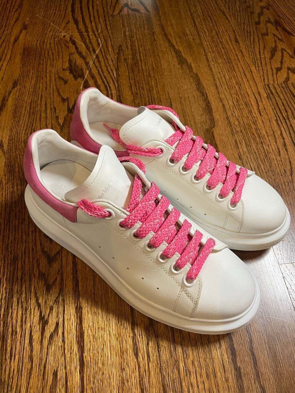 Alexander McQueen Oversized Sneaker White Peony Pink 553770 Size 39